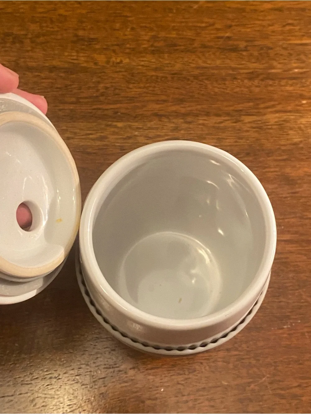 Pampered Chef Ceramic Egg Cooker #1529 Microwave White Gray Silicone Sleeve Lid